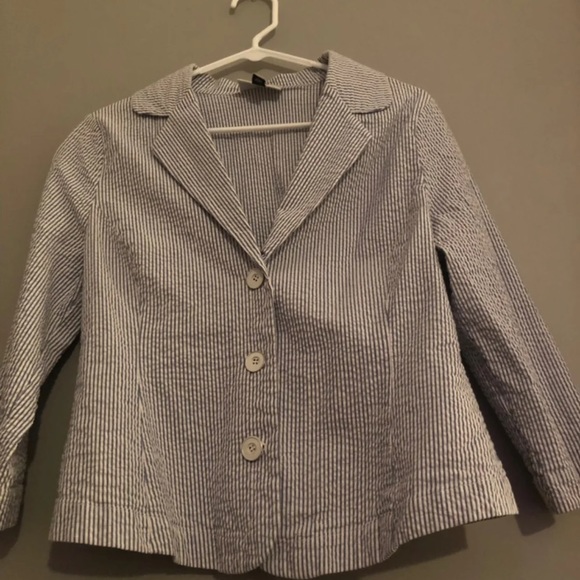 Blazer - Picture 1 of 1